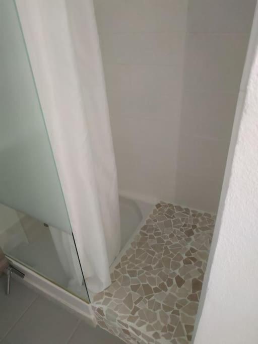 Le Saint-Lazare Appartement Au Calme Intra Muros Avignon Luaran gambar