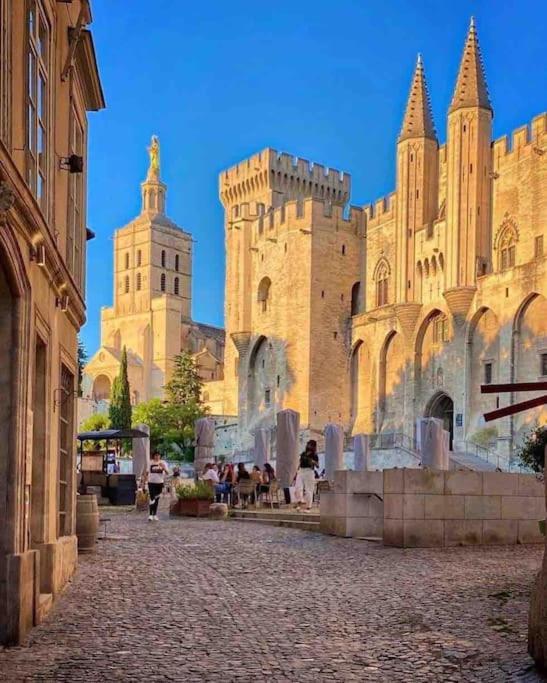 Le Saint-Lazare Appartement Au Calme Intra Muros Avignon Luaran gambar
